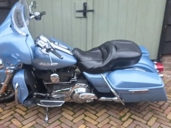 2015 Harley-Davidson CVO Limited - € 13.500 · Bieden (1/1)