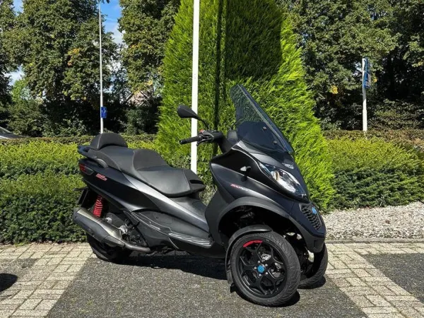 2021 Piaggio MP3 500 HPE Sport - €8,495 (1/1)