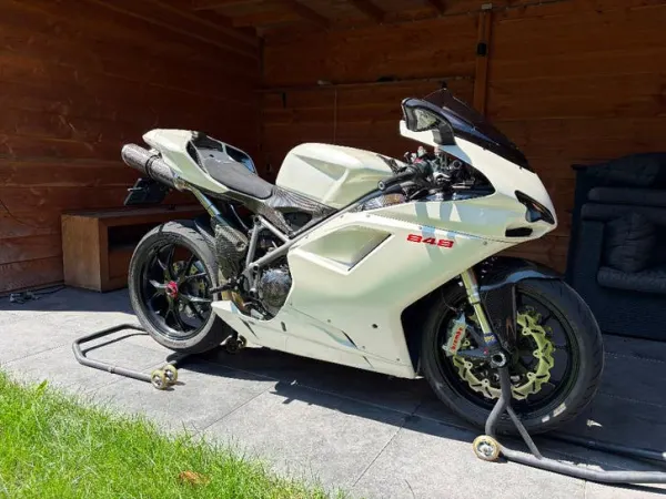 2008 Ducati 848 - €8,249 · Bidding (1/1)
