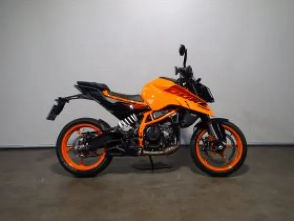 Bouwjaar onbekend KTM 390 Duke ABS - € 5.790 (1/1)