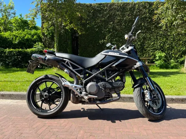 2010 Ducati Hypermotard 1100 - €5,000 · Bidding (1/1)