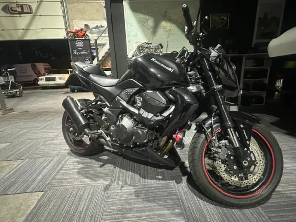 2010 Kawasaki Z 750 - € 4.250 · Bieden (1/1)