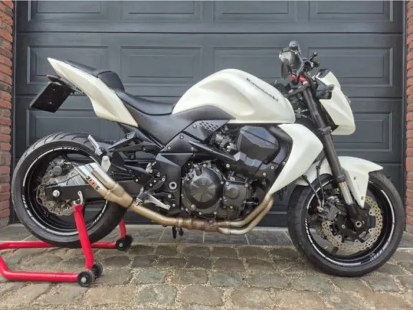 2009 Kawasaki Z 750 - € 4.150 · Bieden (1/1)