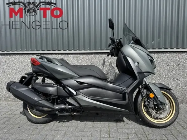 2020 Yamaha X-Max 400 - €5,990 · Bidding (1/1)