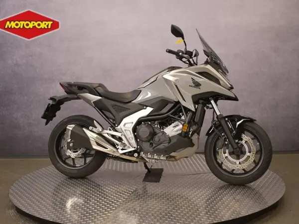 2024 Honda NC 750 - € 8.999 (1/1)
