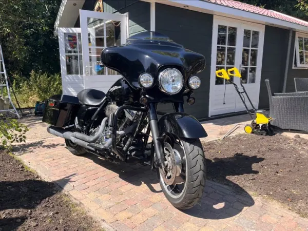 Bouwjaar onbekend Harley-Davidson Streetglide - € 11.500 · Bieden (1/1)