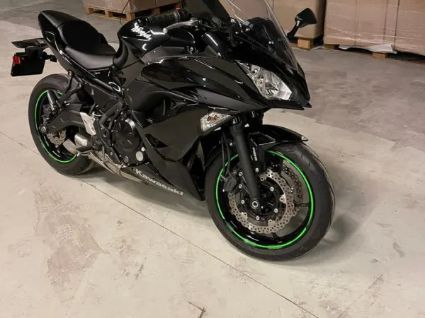 Bouwjaar onbekend Kawasaki Ninja 650 2019. +-3000km - € 6.500 (1/1)