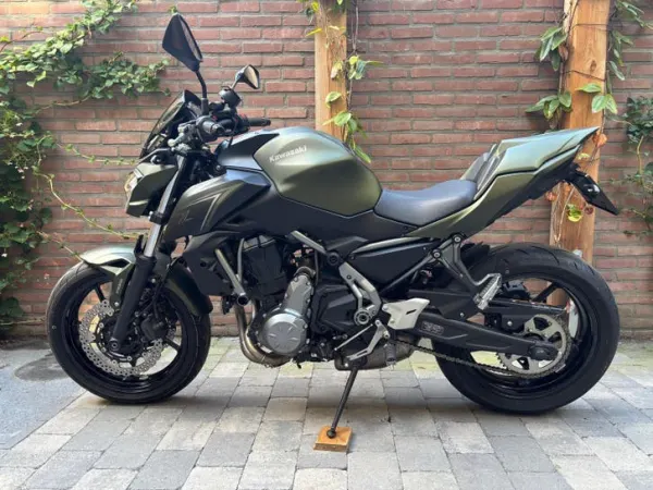 2018 Kawasaki Z650, A, Akrapovic 2018 in Nieuwstaat 3000km - €6,650 (1/1)