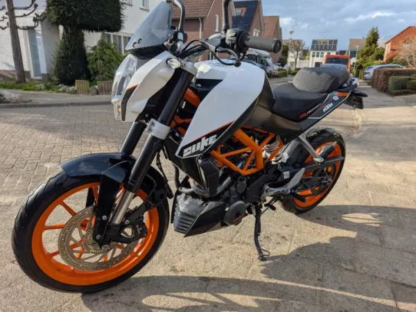 2013 KTM 390 Duke - € 2.850 · Bieden (1/1)