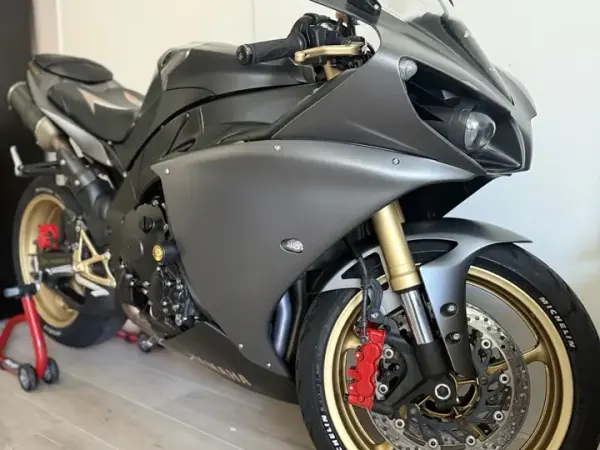 2015 Yamaha YZF-R1 - € 10.500 (1/1)