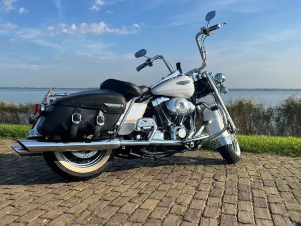 2004 Harley-Davidson Road King - €8,000 (1/1)