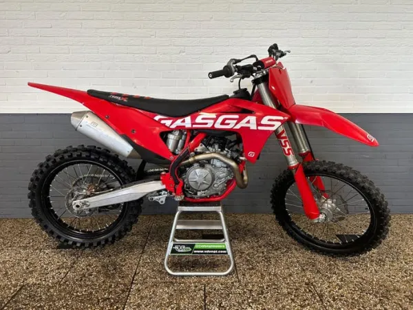2021 Gasgas Gas-Gas Gas-Gas MCF 450 2021 - € 5.350 · Bieden (1/1)