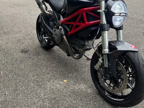 2011 Ducati Monster 796 20030 km SC Uitlaat 3900.= Vaste Prijs - € 3.900 (1/1)