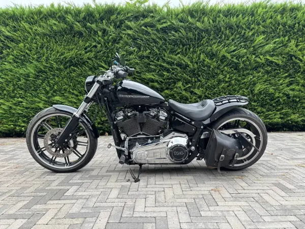 2019 Harley-Davidson Breakout - € 23.800 (1/1)