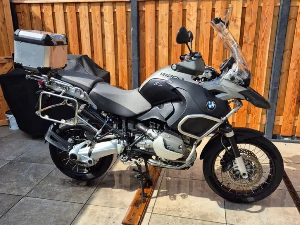 2009 BMW R1200 GS Adventure - €8,299 · Bidding (1/1)