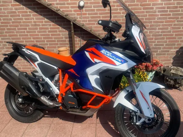 2022 KTM 1290 Super Adventure R 2022 NL Motor - €15,950 · Bidding (1/1)