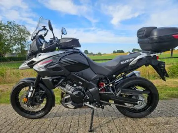 2017 Suzuki V-Strom DL 1000 - € 7.950 (1/1)