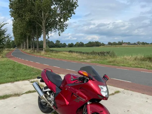 1998 Honda cbr 1100 - € 2.599 (1/1)