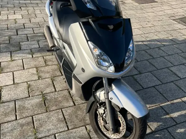 2008 Yamaha X-Max 250 - € 2.100 (1/1)