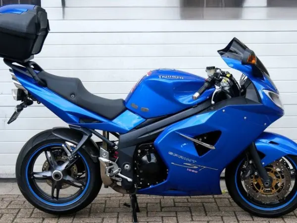 Year unknown Triumph Sprint ST 1050 (bj 2005) - €2,550 · Bidding (1/1)