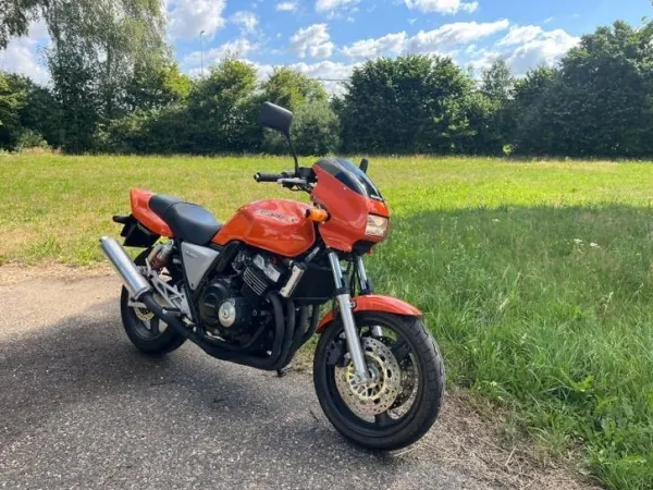 1999 Honda Cb 400 F Type R - € 3.950 (1/1)