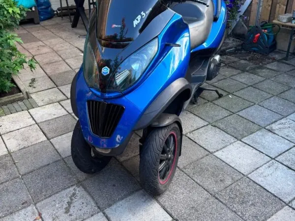2009 Piaggio mp3 400 LT - Bidding (1/1)