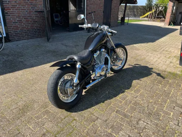 1986 Suzuki VS 700 - Reserved (1/1)
