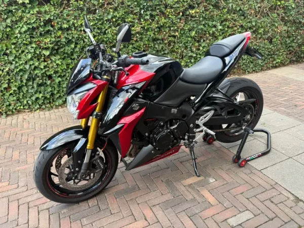 2017 Suzuki Gsxs 1000 2017 - €8,250 (1/1)