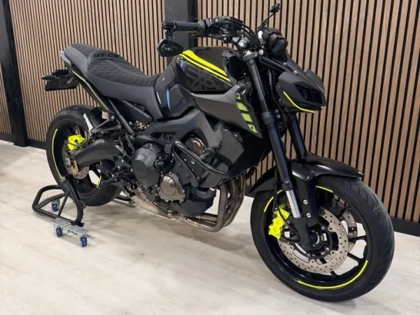 2017 Yamaha MT 09 - € 8.999 · Bieden (1/1)