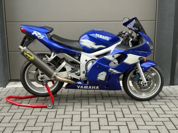 1999 Yamaha Motoren - € 2.999 · Bieden (1/1)