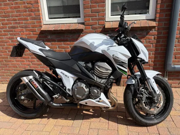 2013 Kawasaki Z800 bj2013 - €6,700 · Bidding (1/1)