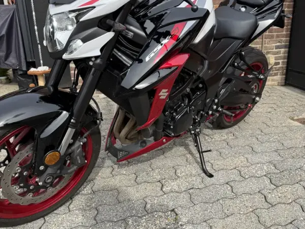 2020 Suzuki GSX-S 750 - € 8.500 (1/1)