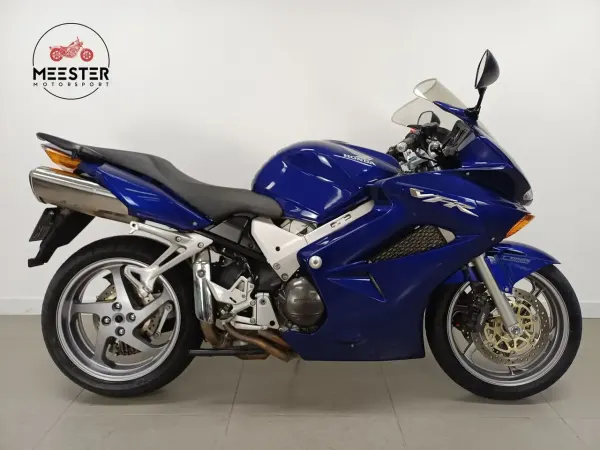 2015 Honda VFR 800 - €3,750 (1/1)