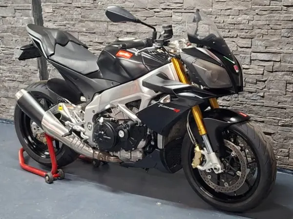 2011 Aprilia Tuono V4 Aprc 1100 - €4,800 (1/1)