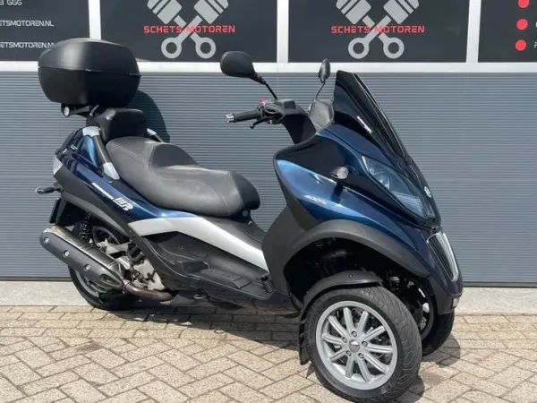 2009 Piaggio MP3 400 | 2009 | Superstaat | Auto-& Mot - Gereserveerd (1/1)