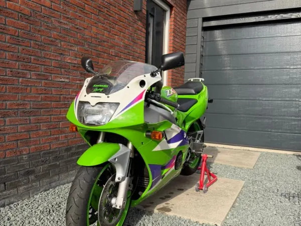 1999 Kawasaki ZXR 400 - € 3.650 · Bieden (1/1)