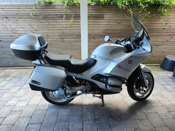 Year unknown BMW R1150RS 2005-Volledig Onderhouden 29198km - €2,725 · Bidding (1/1)