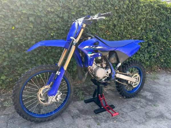 2026 Yamaha YZ 85 - €5,200 · Bidding (1/1)