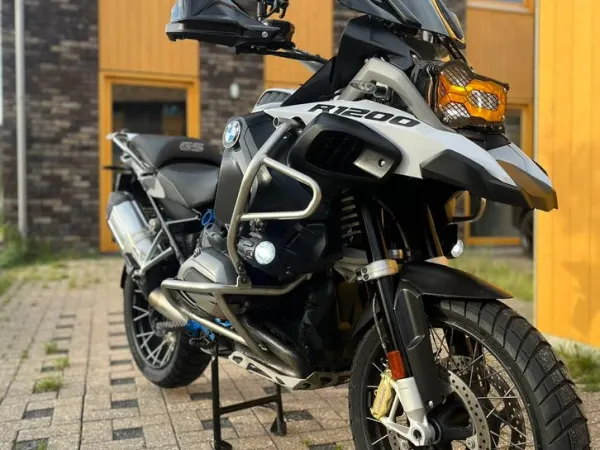 2018 BMW R1200GS Adventure Rally TFT ESA 2018 Dealer Onderhouden - € 14.000 · Bieden (1/1)