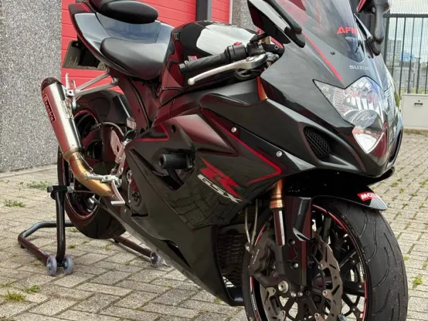 Year unknown Suzuki GSX-R 1000 - €9,750 · Bidding (1/1)