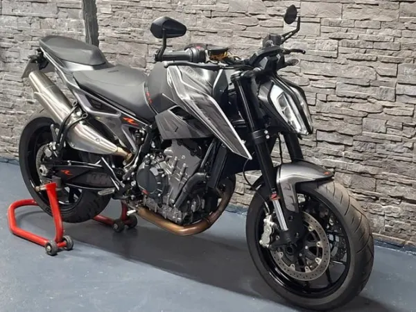 2023 KTM 790 Duke abs Bouwjaar 2023 - €6,750 (1/1)