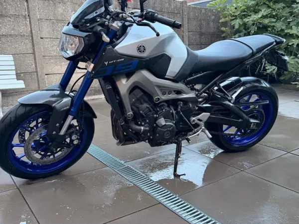 Bouwjaar onbekend Yamaha MT 09 - € 7.400 (1/1)