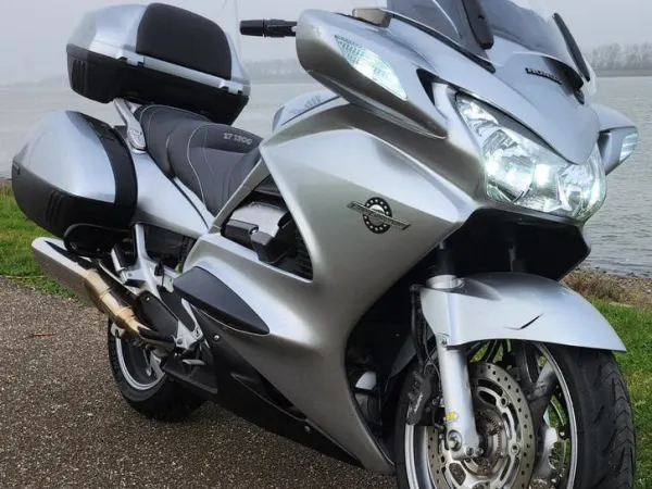 2004 Honda ST1300 Pan European ABS - € 4.600 (1/1)