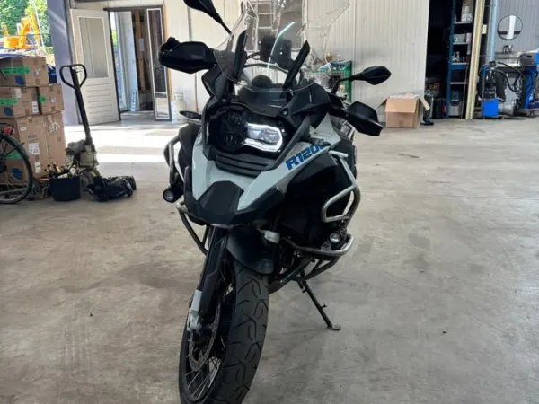 Bouwjaar onbekend BMW r1200 gs Adventure 2015 - € 10.950 · Bieden (1/1)
