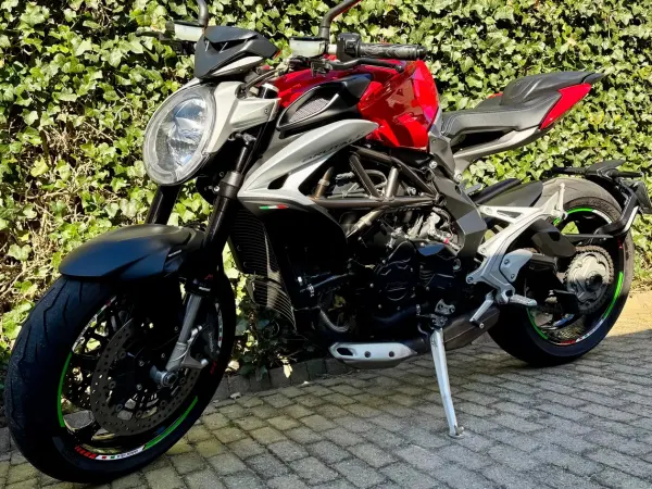 2016 MV Agusta Brutale 800 - € 6.999 (1/1)