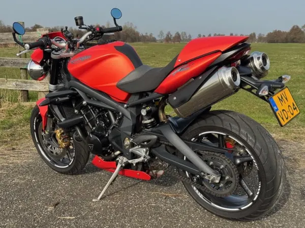 2009 Triumph Street Triple 675 R 2009 , Blazing Orange ,53.353 - € 4.000 (1/1)