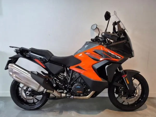 2022 KTM 1290 Super Adventure S (bj 2021) 8984 km - €14,980 · Bidding (1/1)