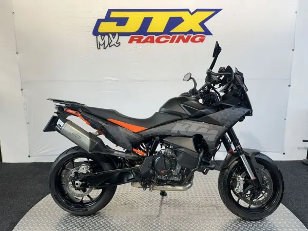 2023 KTM 890 SMT - €11,495 (1/1)