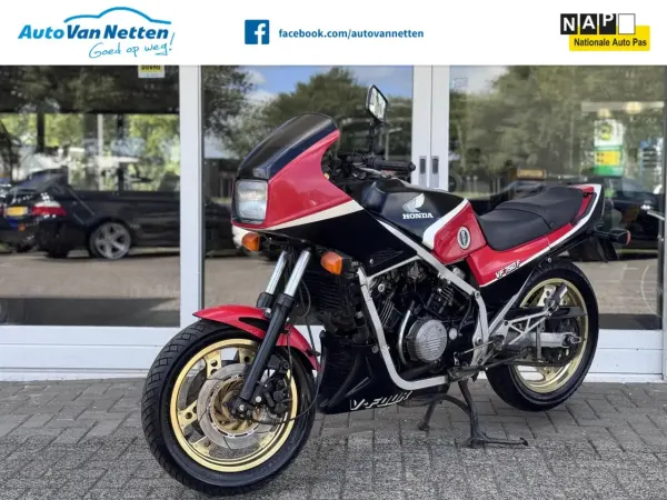 1982 Honda VF 750 - € 1.999 (1/1)
