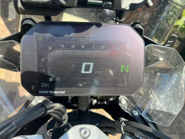 Year unknown BMW R1300GS Triple black.. 2024 Dealer Onderhouden - €23,500 · Bidding (1/1)